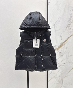 몽클레어 여성 조끼 와펜로고