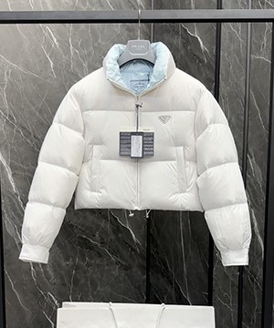 프라다 리나일론 크롭 여성 크롭 패딩