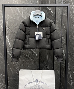 프라다 리나일론 크롭 여성 크롭 패딩