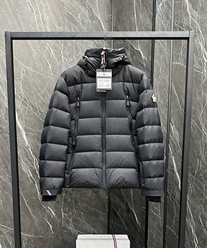 몽클레어 그레노블 카무락 Camurac 남성 패딩