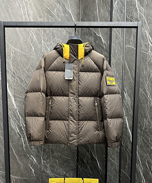 펜디 자카드 로고 다운 패딩