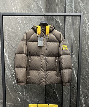 펜디 자카드 로고 다운 패딩