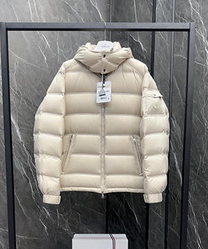 몽클레어 마야 Maya 다운 숏 패딩