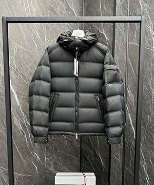 몽클레어 마야 Maya 다운 숏 패딩