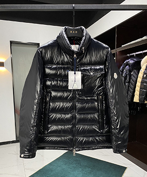 몽클레어 말파스 Malpas 숏 다운 패딩