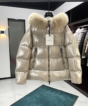 몽클레어 세리퍼 Serifur 숏 다운 패딩