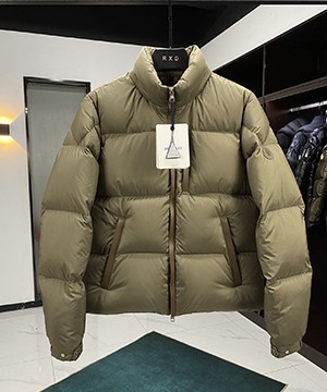 몽클레어 베스브레 Besbre 숏 다운 패딩