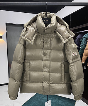 몽클레어 마야 70 Maya 숏 다운 패딩