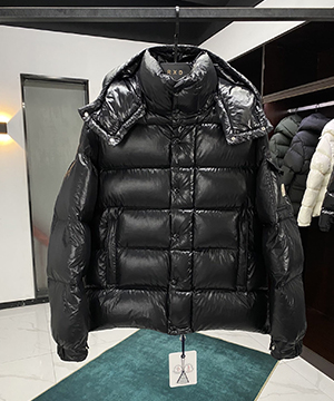 몽클레어 마야 70 Maya 숏 다운 패딩