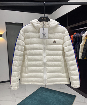 몽클레어 아가우트 Agout 경량 패딩