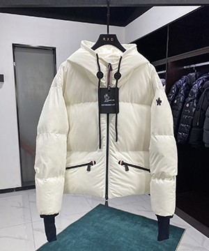 몽클레어 그레노블 알레사즈 Allesaz 숏 다운 패딩