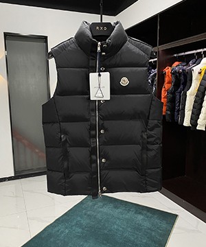 몽클레어 온타케 Ontake 다운 베스트 패딩 조끼