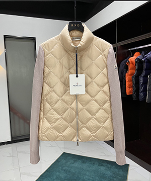 몽클레어 니트 가디건 경량 패딩