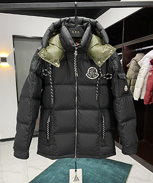 몽클레어 마리벨레스 Mariveles 숏 다운 패딩