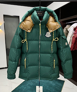 몽클레어 마리벨레스 Mariveles 숏 다운 패딩