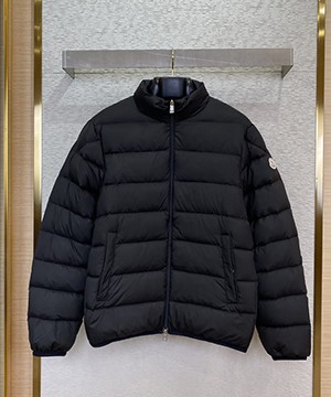몽클레어 보디넷 BAUDINET 숏 다운 경량 패딩 자켓