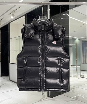 몽클레어 보르메스 BORMES 다운 패딩 조끼 베스트