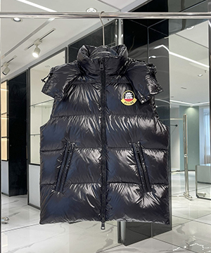 몽클레어 지니어스 다운 패딩 베스트 조끼