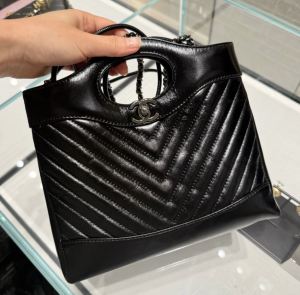 샤넬 31 미니 쇼핑백 22 x 23 x 5CM