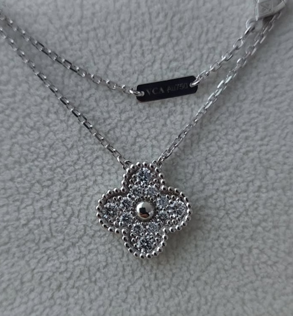 반클리프 앤 아펠 빈티지 알함브라 화이트 골드