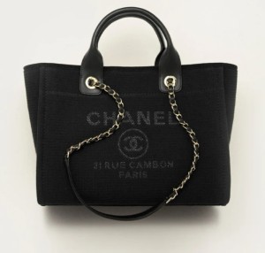 샤넬 도빌백 캔버스, 골드 메탈  24 x 39 x 17cm