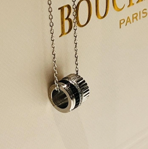 부쉐론 콰트로 블랙 에디션 라지 펜던트