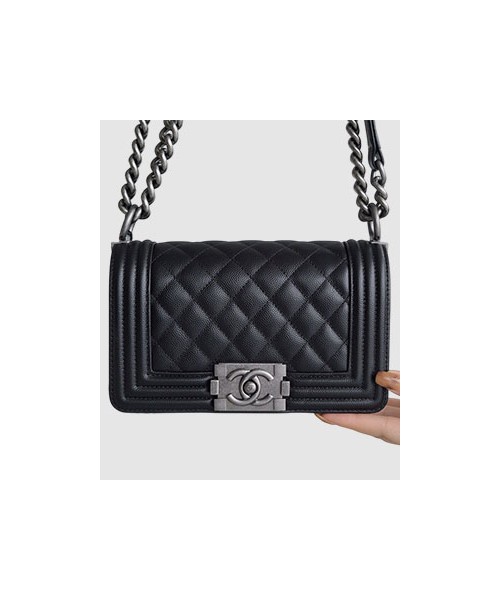 샤넬 보이백 미디움 블랙 은장 캐비어