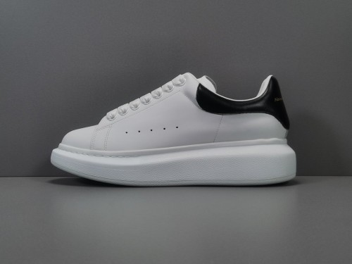 알렉산더맥퀸 오버솔 검흰 가죽탭