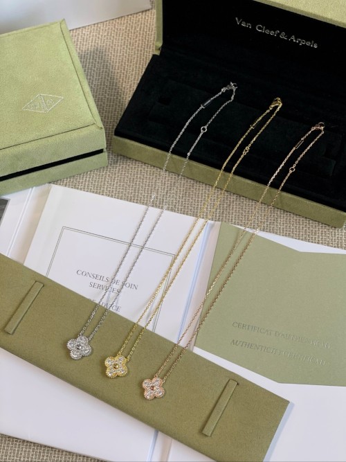 알함브라 빈티지 펠 클로버 다이아 목걸이