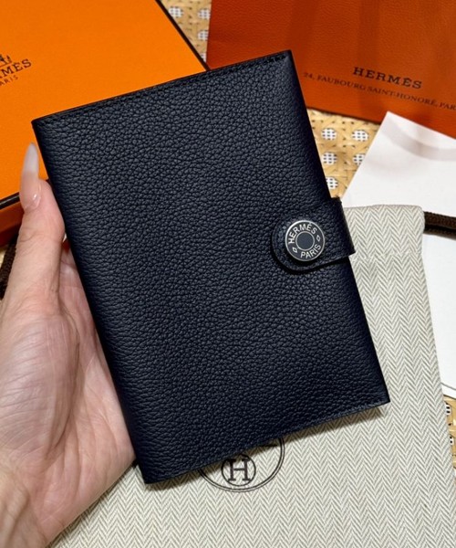 에르메스 RMS 여권지갑 블루뉘