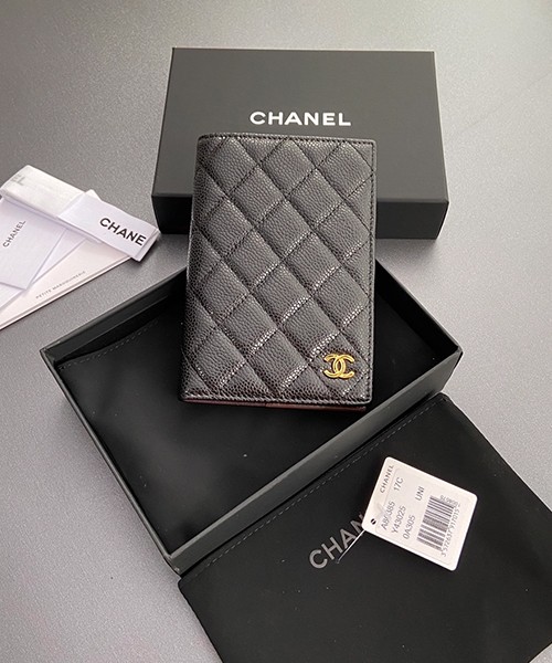 샤넬 여권 케이스 A80385