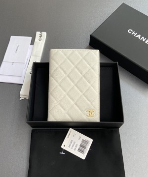 샤넬 여권 케이스 A80385