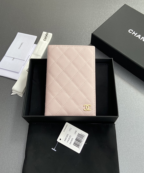 샤넬 여권 케이스 A80385
