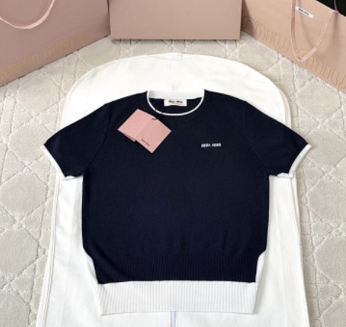 미우미우 캐시미어 앤 울 크루넥 니트 스웨터