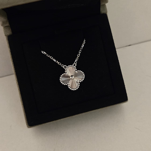 반클리프 기요세 1 다이아몬드 빈티지 알함브라 목걸이