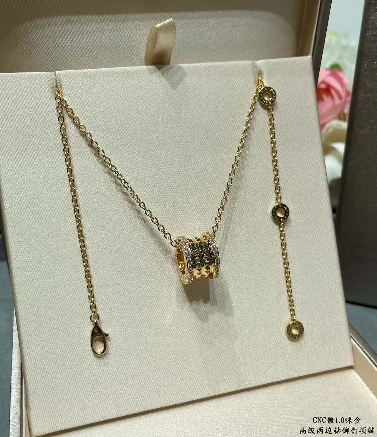 불가리 비제로원 파베다이아 목걸이