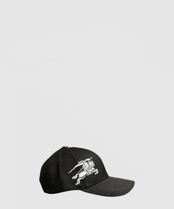 버버리 베이스볼 캡 8097654