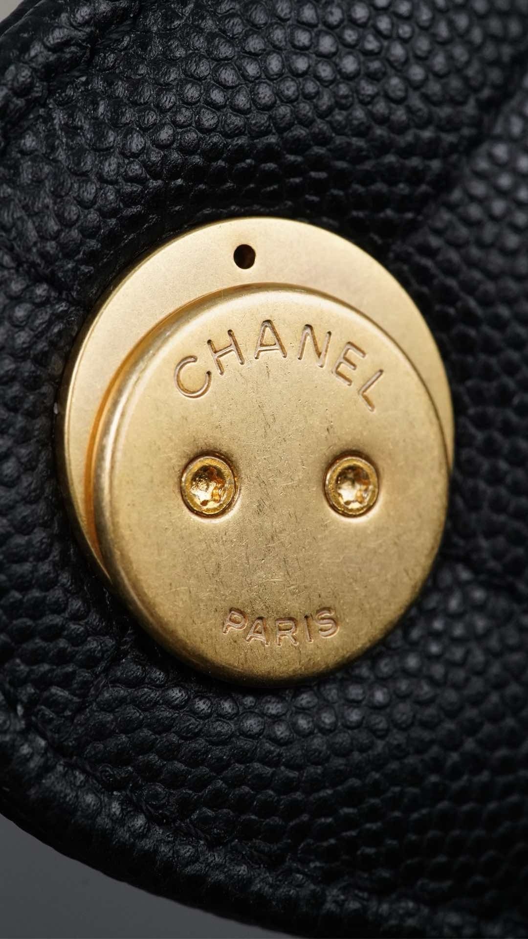 90022860_d12.jpg