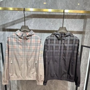 버버리 맨즈 후드 바람막이 집업