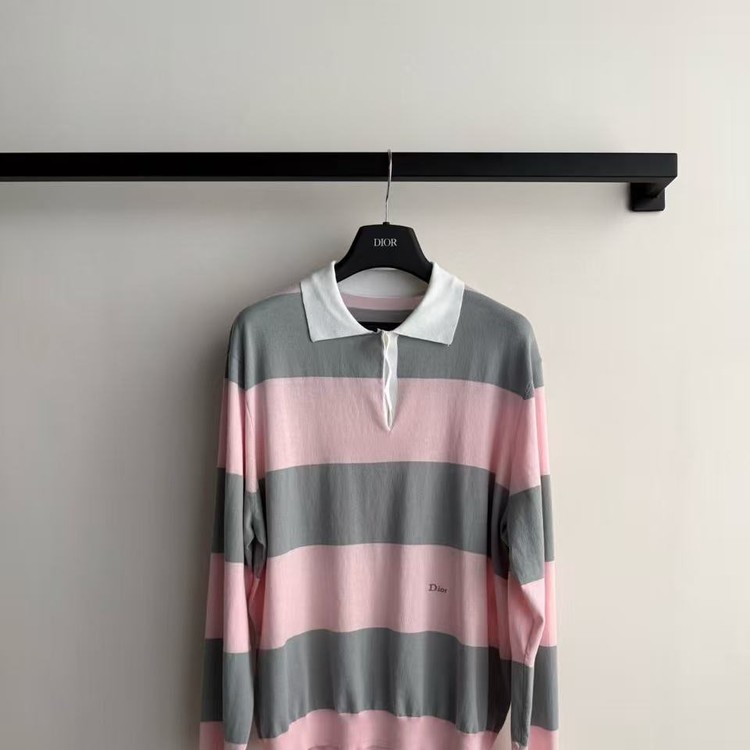 디올 카라 배색 티셔츠