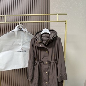 몽클레어 생벨 투인원 경량 패딩 자켓 2컬러