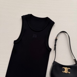 로에베 니트 민소매 나시