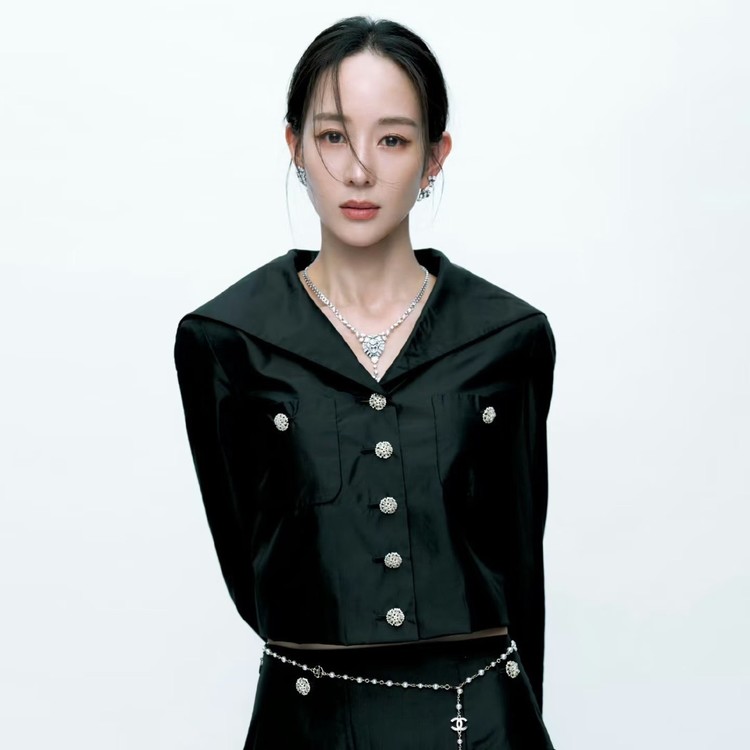 샤넬 세일러 까멜리아 자켓