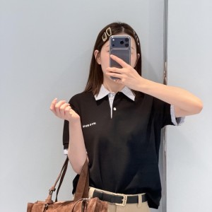 [고퀄] 미우미우 카라 폴로 티셔츠