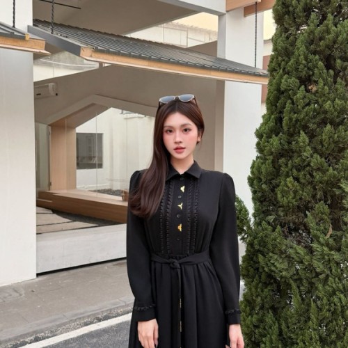 루이비통 포인트 러플 원피스
