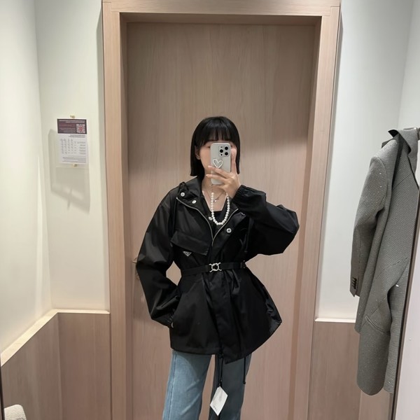 프라다 후드 벨트 바람막이