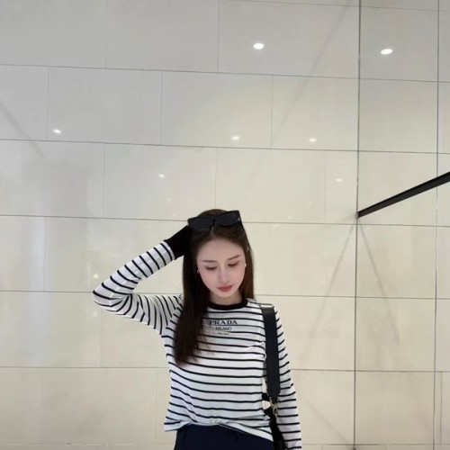 [고퀄]프라다 스트라이프 긴팔 티셔츠